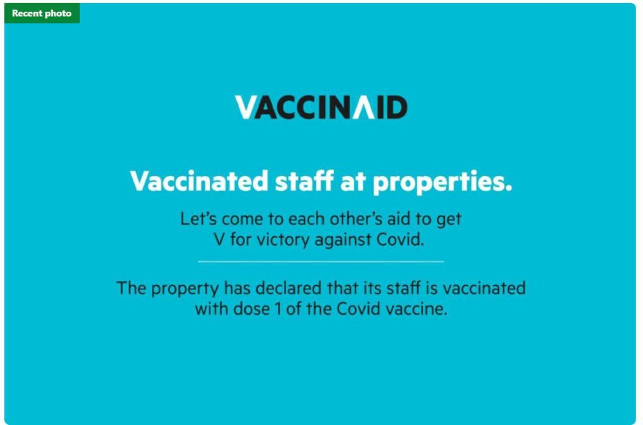 Vaccinated Staff - Spot On 2053 Granada Syariah Home Stay Bandung Exteriör bild